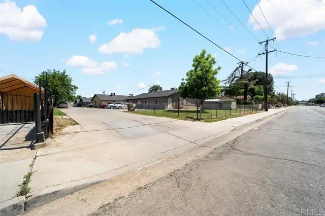 326 Beardsley Avenue, Bakersfield, CA 93308 - #3