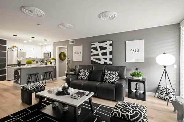 850 State Street #220, San Diego, CA 92101