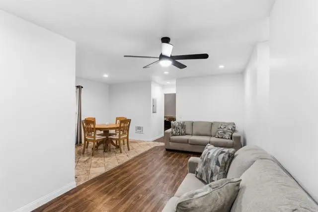 9860 Dale Ave #D7, Spring Valley, CA 91977 - #2