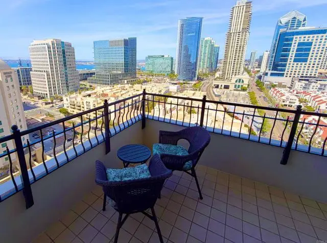 700 W Harbor Drive #1606, San Diego, CA 92101 - #3