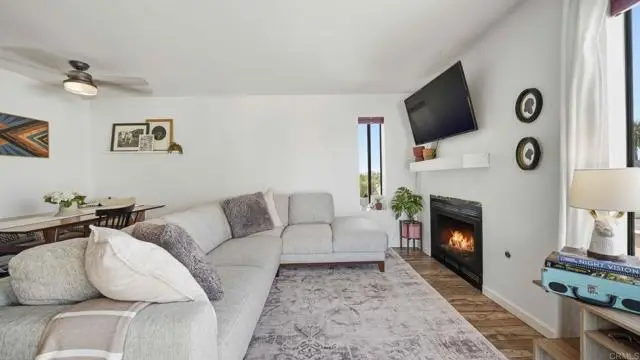 2956 C St #15, San Diego, CA 92102 - #3