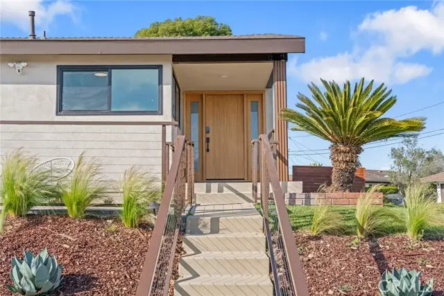 2704 Vista Mesa Drive, Rancho Palos Verdes, CA 90275 - Image #3