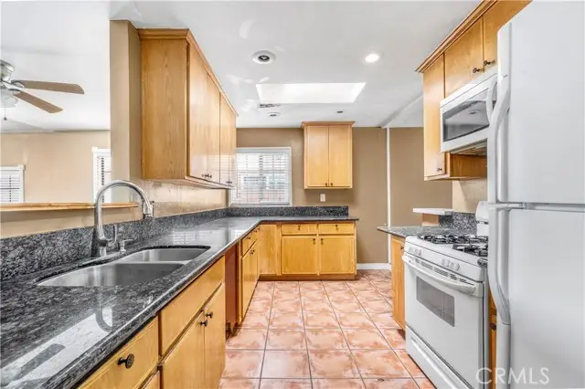 22025 Bonita, Carson, CA 90745 - #3