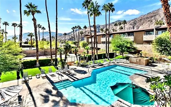 467 S Calle El Segundo #D3, Palm Springs, CA 92262