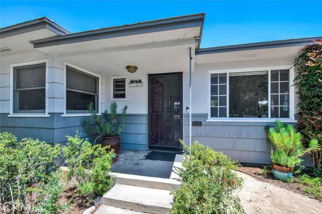 1135 W 10th Street, Santa Ana, CA 92703 - Image #2