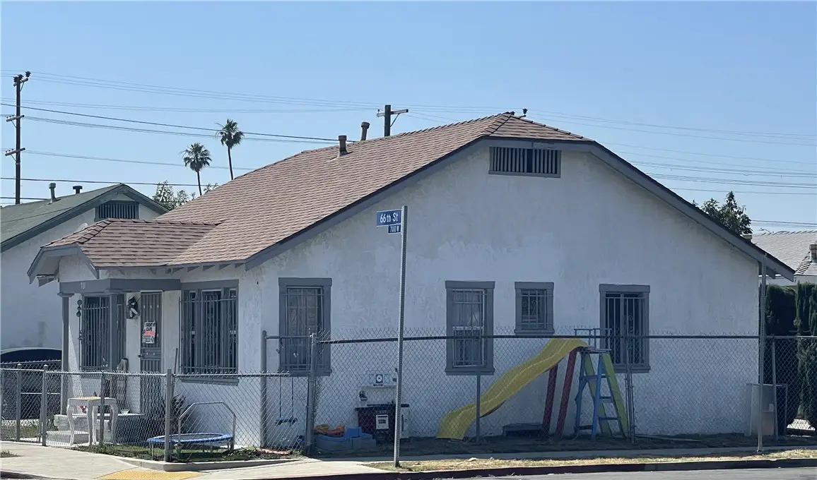 701 W 66th Street, Los Angeles, CA 90044 - Image #1