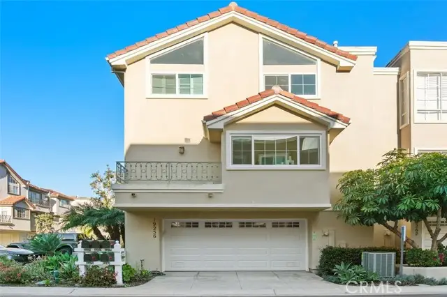 19256 Seabrook Lane, Huntington Beach, CA 92648 - Image #3