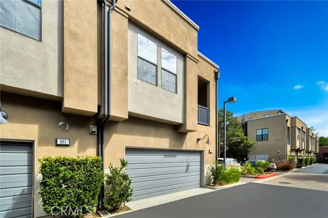561 W Maple Avenue, Orange, CA 92868 - Image #2
