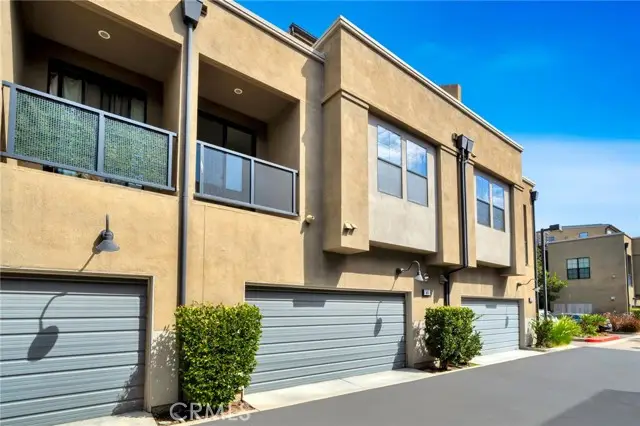 563 W Maple Avenue, Orange, CA 92868 - Image #1