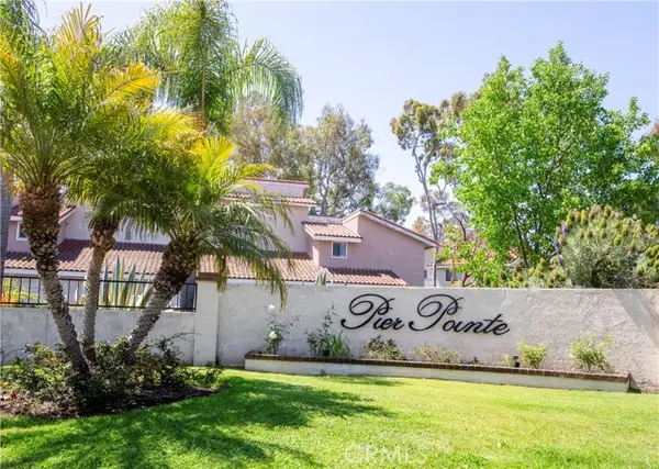 7445 Seastar Drive #6, Huntington Beach, CA 92648