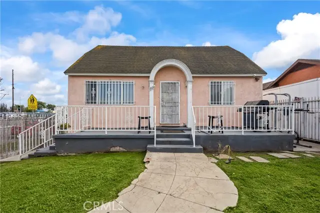 7705 S Vermont Avenue, Los Angeles, CA 90044 - #2