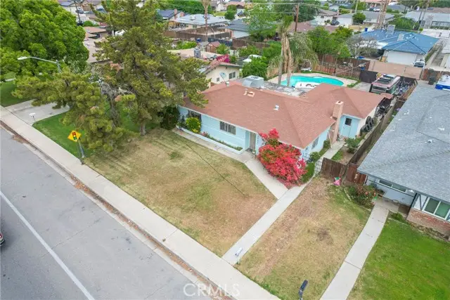 3520 Planz Road, Bakersfield, CA 93309 - Image #2