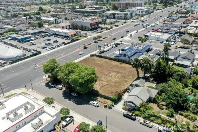 7942 Speer Drive, Huntington Beach, CA 92647 - Image #3