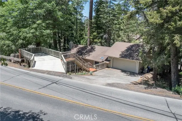43133 Moonridge Rd, Big Bear Lake, CA 92315 - Image #2