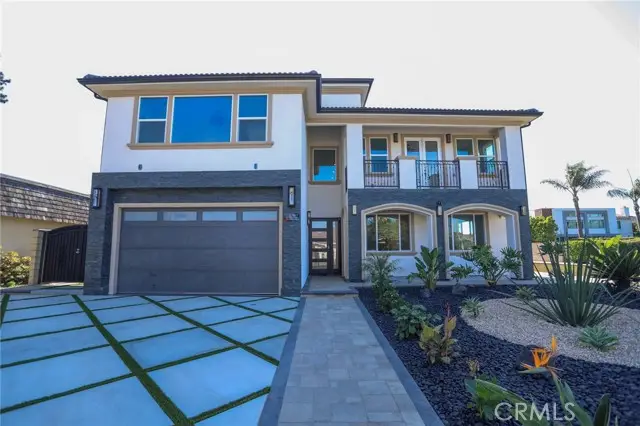 21861 Vacation Ln Lane, Huntington Beach, CA 92646 - Image #2