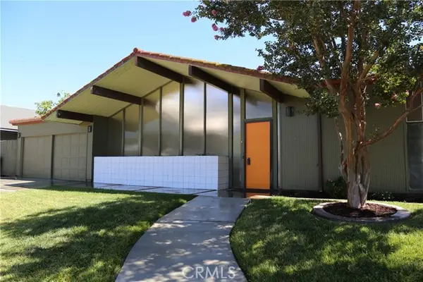 626 E Palmdale Avenue, Orange, CA 92865