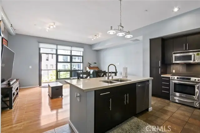 133 The Promenade #330, Long Beach, CA 90802 - Image #2