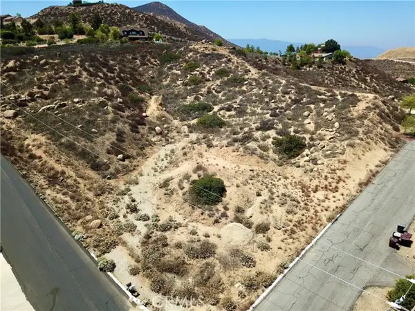 21436 Ridgedale, Riverside, CA 92570