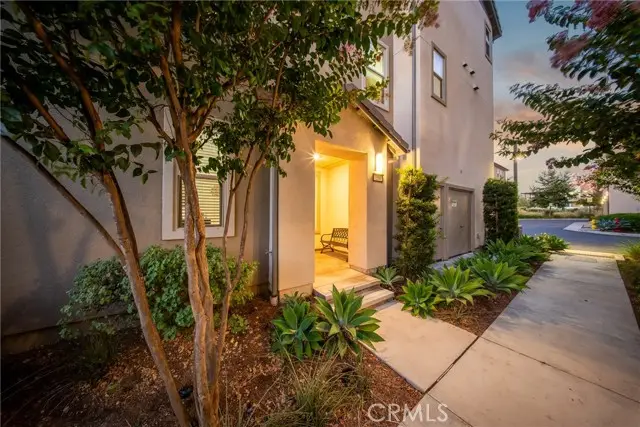 204 Keeper, Irvine, CA 92618 - Image #3