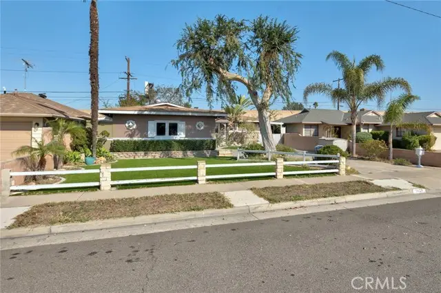 1429 E Rosewood Avenue, Anaheim, CA 92805 - #2