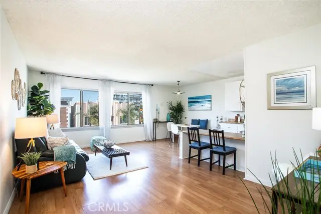 250 Linden Avenue #25, Long Beach, CA 90802 - Image #2