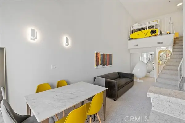 620 S Gramercy Place #412, Los Angeles, CA 90005