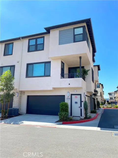 2943 West Lincoln Avenue, Anaheim, CA 92801