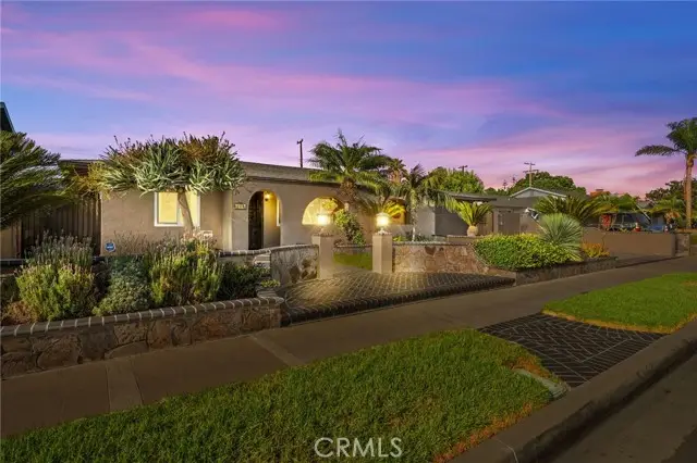 1915 W Clearbrook, Anaheim, CA 92804 - Image #2