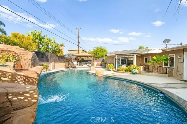 1915 W Clearbrook, Anaheim, CA 92804 - Image #3