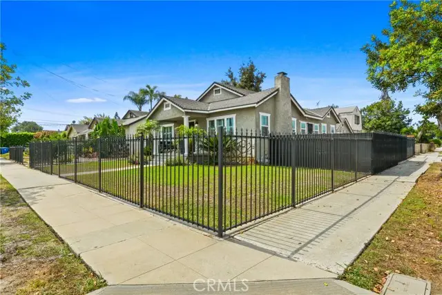 11701 Denver Avenue, Los Angeles, CA 90044 - Image #2