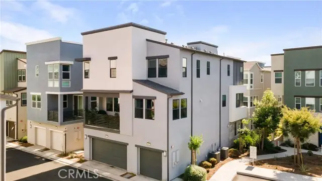125 Allusion, Irvine, CA 92618 - Image #2