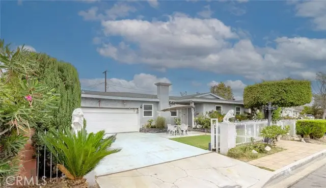 2517 W Merle, Anaheim, CA 92804 - Image #2