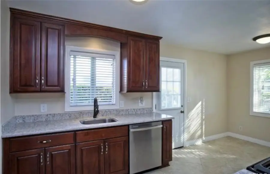 182 Costa Mesa Street, Costa Mesa, CA 92627 - Image #3