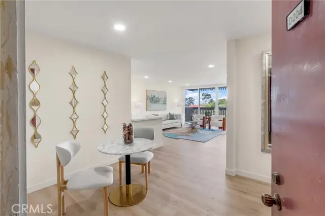 6542 Ocean Crest Drive #D204, Rancho Palos Verdes, CA 90275 - Image #1