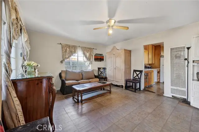 1209 S Shelton Street, Santa Ana, CA 92707 - Image #3