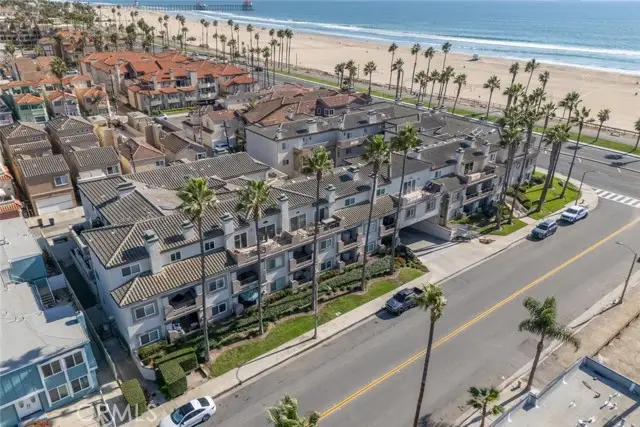 1516 Pacific Coast #101, Huntington Beach, CA 92648 - Image #1