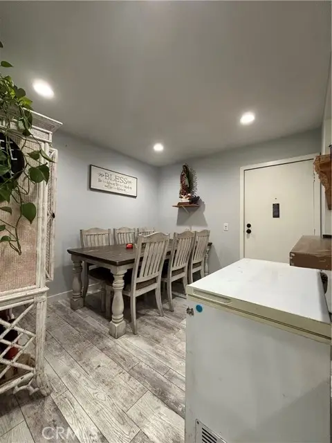 700 W 3rd #C206, Santa Ana, CA 92701