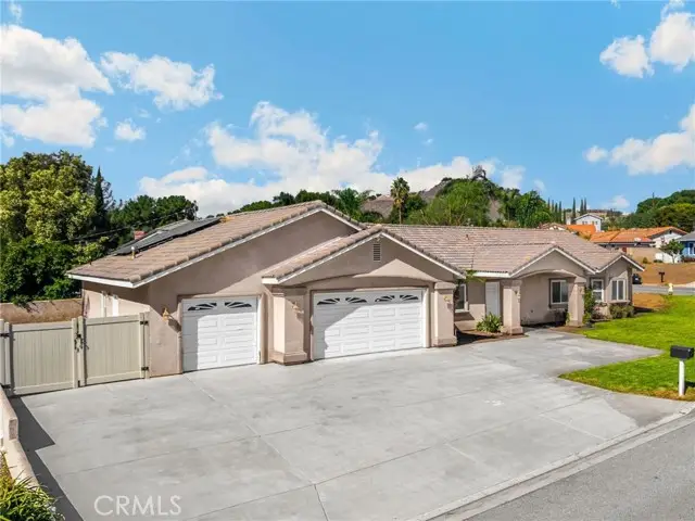 6075 Sandoval, Jurupa Valley, CA 92509 - Image #3