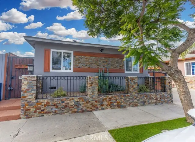 11521 Inglewood Avenue, Hawthorne, CA 90250 - Image #1