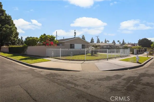 901 S Harmon, Santa Ana, CA 92704 - Image #2