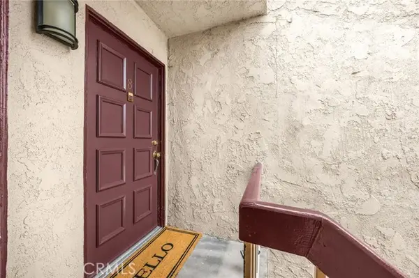 700 W La Veta #I-8, Orange, CA 92868