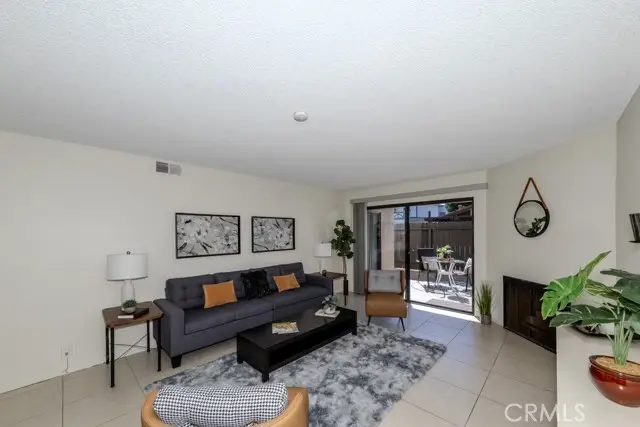 1460 E Willow Street #103, Signal Hill, CA 90755 - Image #2