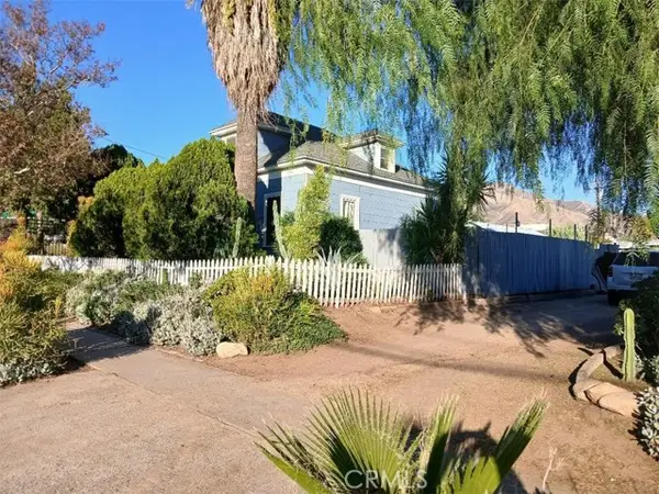 2111 Orange St, Highland, CA 92346