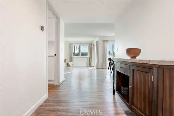 16255 Pacific Circle #106, Huntington Beach, CA 92649