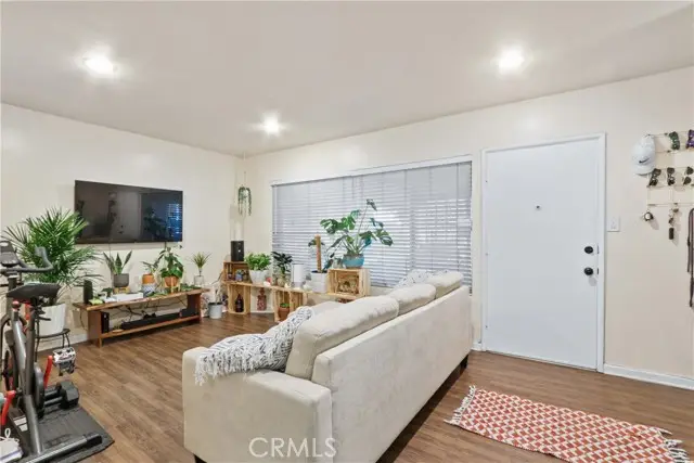 939 E Appleton Street #25, Long Beach, CA 90802 - #2