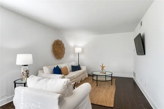 1517 Camelot, Corona, CA 92882 - #3