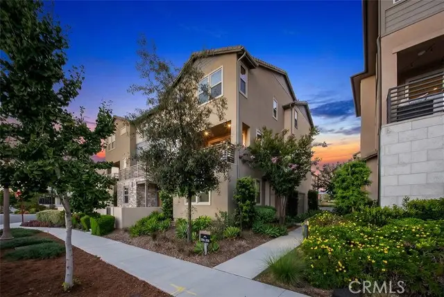 204 Keeper, Irvine, CA 92618 - #1