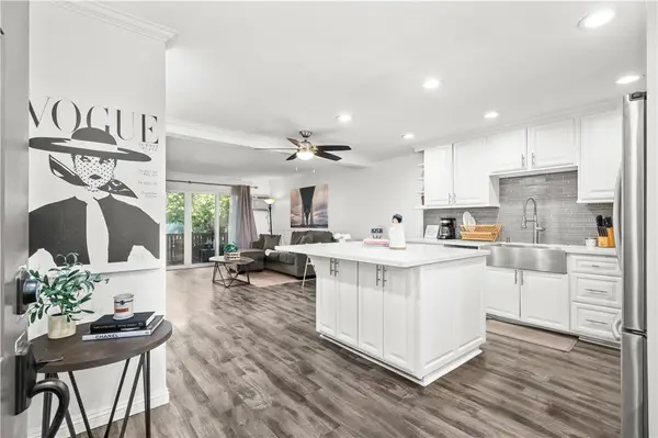 7890 Spring Street #17I, Long Beach, CA 90815