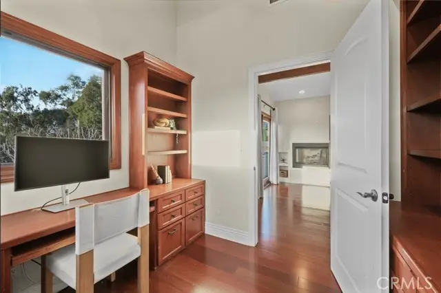 2212 N Ardmore Avenue, Manhattan Beach, CA 90266 - Image #2
