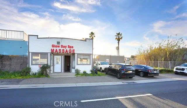 17181 Pacific Coast, Huntington Beach, CA 92649 - Image #1